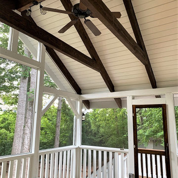 Keswick Court - Screened Porch