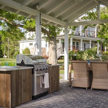 Outdoor Kitchen