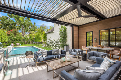 Patio - transitional patio idea in Dallas