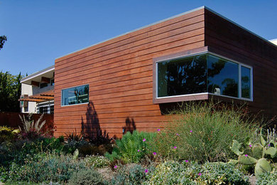 Minimalist exterior home photo in Santa Barbara