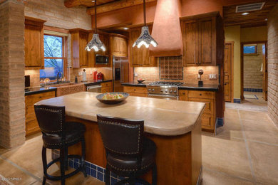 Inspiration for a southwestern kitchen remodel in Chicago
