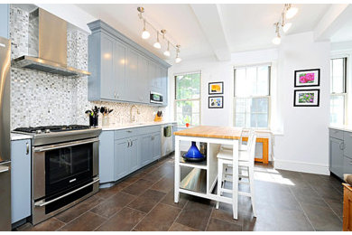 Example of a trendy kitchen design in New York