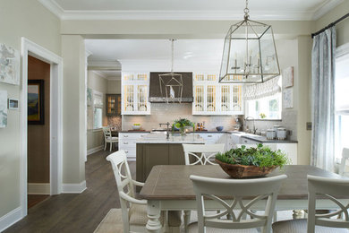 Inspiration for a contemporary kitchen remodel in Los Angeles