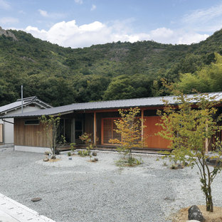 他の地域の和風のおしゃれな家の外観の写真