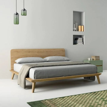 Easy oak knots wooden king size bed by Dall'Agnese