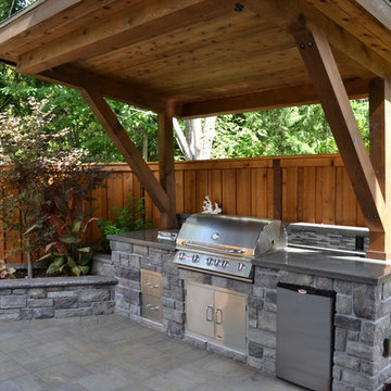 Outdoor Kitchen