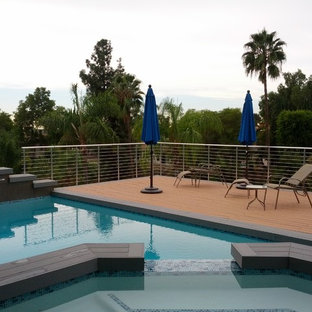 ミネアポリスのモダンスタイルのおしゃれな地上設置型プールの写真