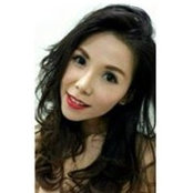Yuni Japutri's photo
