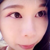 Fang-Yi Lee's photo