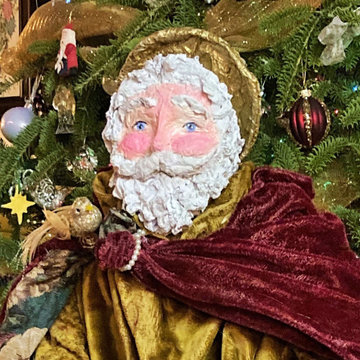 Custom Holiday and Decorating Figures