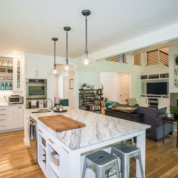Modern Farmhouse -High Pointe Custom Homes, LLC