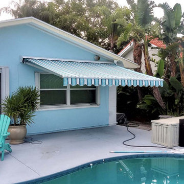 Residential Manual or Motorized Retractable Fabric Awnings