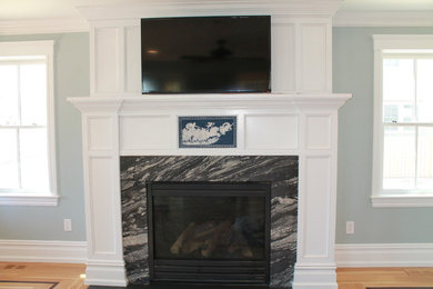 Example of a 1950s family room design in New York