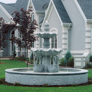 Large Estate Swan Fountain