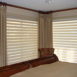 Fly-In home - Curtain Rods