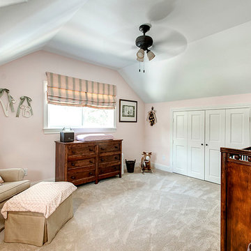 Whispering Oaks Residence