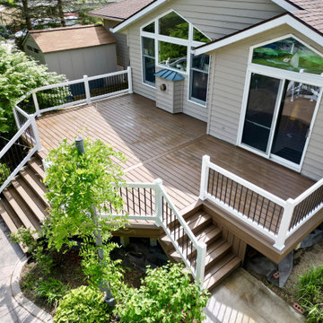Family-Friendly Outdoor Retreat: DreamDecks' Versatile Design