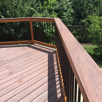Deck with Wolf Rosewood and Deckorator balusters