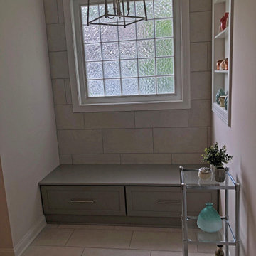 Contemporary Style Bath Design in Pleasant View
