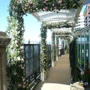 ガーデン壁泉(アプローチ)