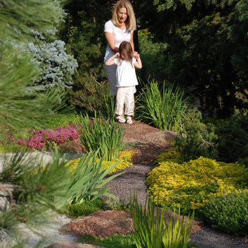 Tranquility Corner-Strolling Path