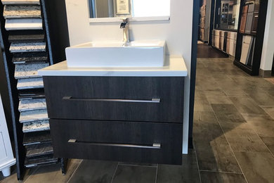 Bathroom - bathroom idea in Columbus