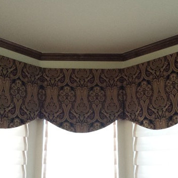 Dramatic Box Pleat Valance for Bay Window