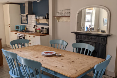 This is an example of a nautical dining room in Kent.