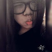 Emily Eans billede