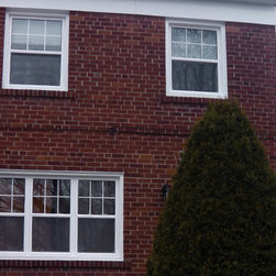 SINGLE HUNG WINDOW - Windows