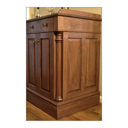 Traditional Cherry Bar - Indoor Pub And Bistro Tables