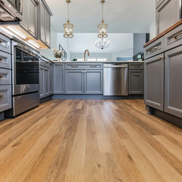 Kingswood Craftsman | Modin Rigid LVP Collection Scandinavian Customer Space |OH