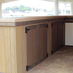 Display Avalon Pool House - Outdoor Products