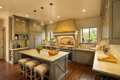 Kitchen - kitchen idea in Santa Barbara
