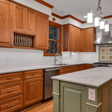 Traditional Simplistic Chapel Hill Kitchen