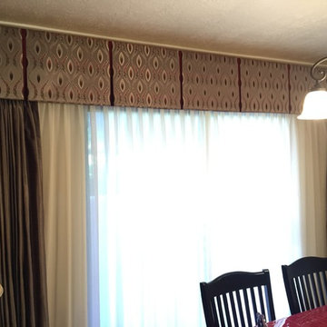 Box pleat valance