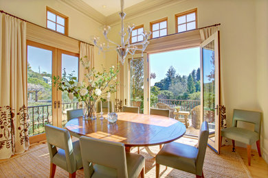 Dining room - dining room idea in San Francisco