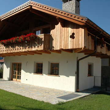 nuovo edificio montano nel rispetto della tradizione