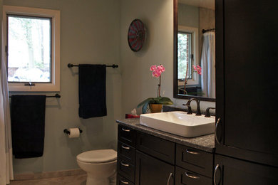 Example of a transitional bathroom design in DC Metro