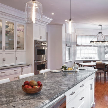Transitional White Kitchen