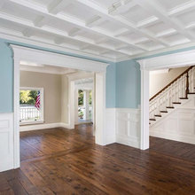 Trim/ Molding / Wainscotting
