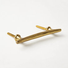 hardware - handles/pulls
