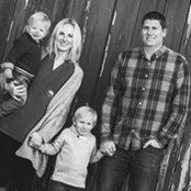 Amanda Dickenson's photo
