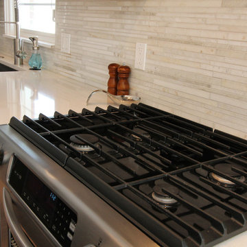 Clean and Modern Kitchen