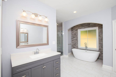 Bathroom - traditional bathroom idea in Atlanta