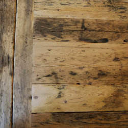 Ontario Barnwood Distressing Kept - Dining Tables