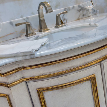 Luxurious Master Bathrooms