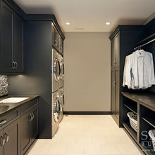 mudroom/laundry