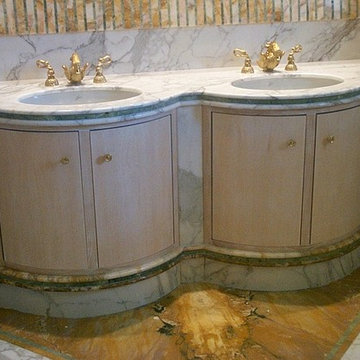 Bagno in marmi pregiati