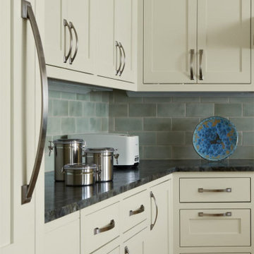 Lake House Lookout Kitchen